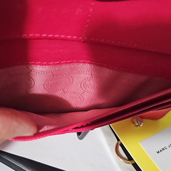 MICHAEL KORS NWOT wallet, MARK JACOB earings, and charm bundle - Picture 5 of 6